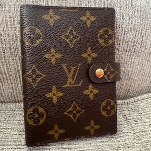 Louis Vuitton Authentic Monogram Pm Agenda